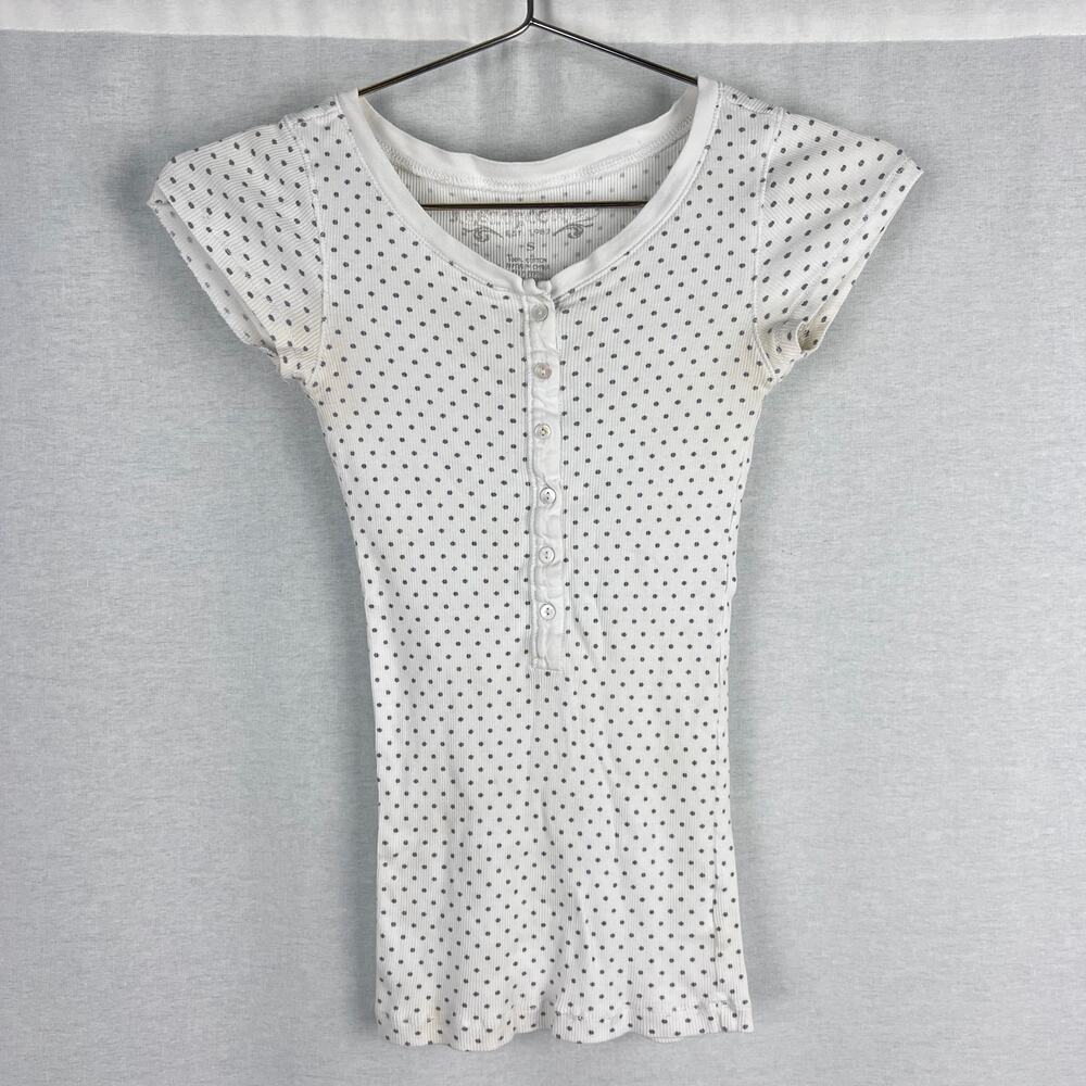 Vintage Y2K Aeropostale Top Juniors Small Henley White Polka Dot Tee Slim Fitted